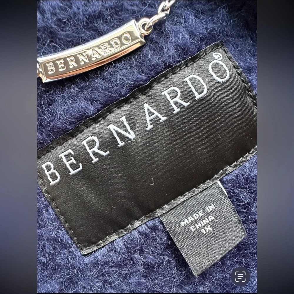 NWT BERNARDO‎ SIZE 1X navy blue wool blend coat textured